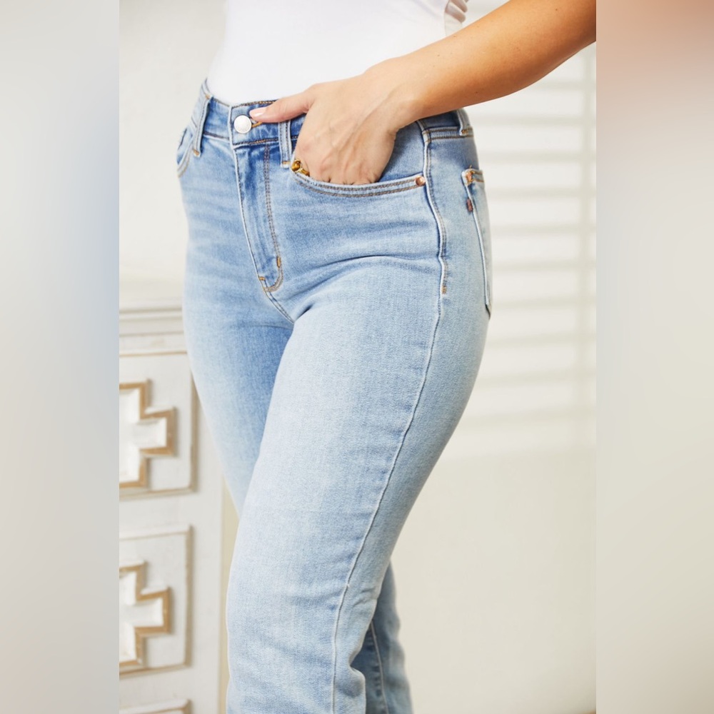 🌟NEW, CHIC*-Judy Blue Full Size High Waist Jeans OFFERS WELCOME - Picture 5 of 6